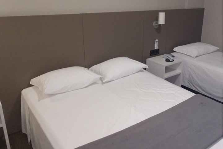 Room 12 of 72