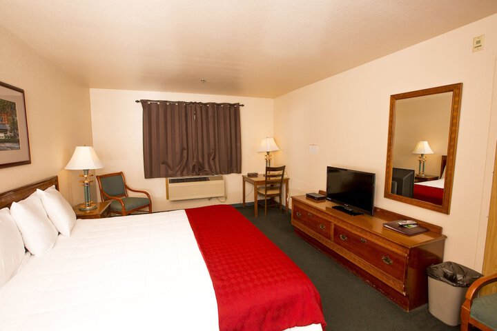 Room 13 of 35
