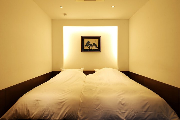 Room 20 of 77