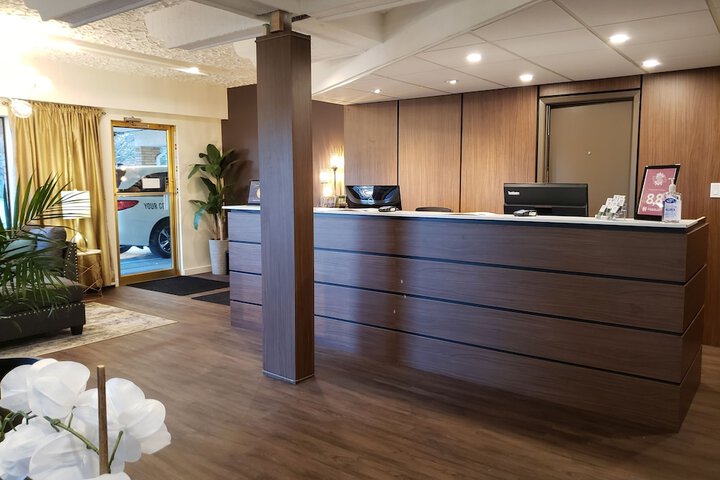 Reception hall