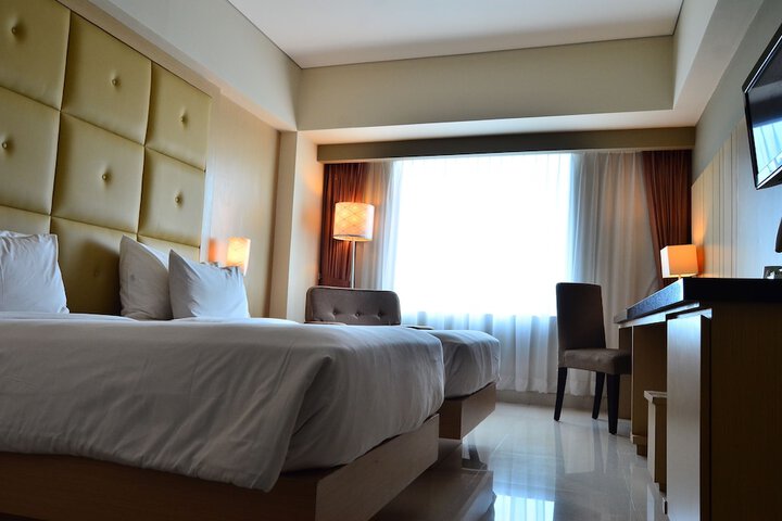 Room 14 of 37