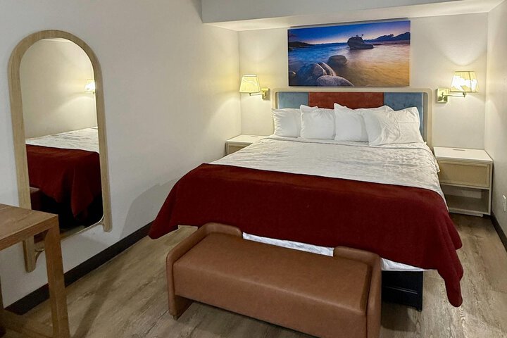 Room 37 of 54