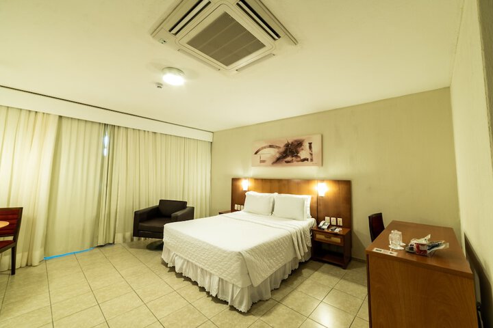 Room 16 of 86
