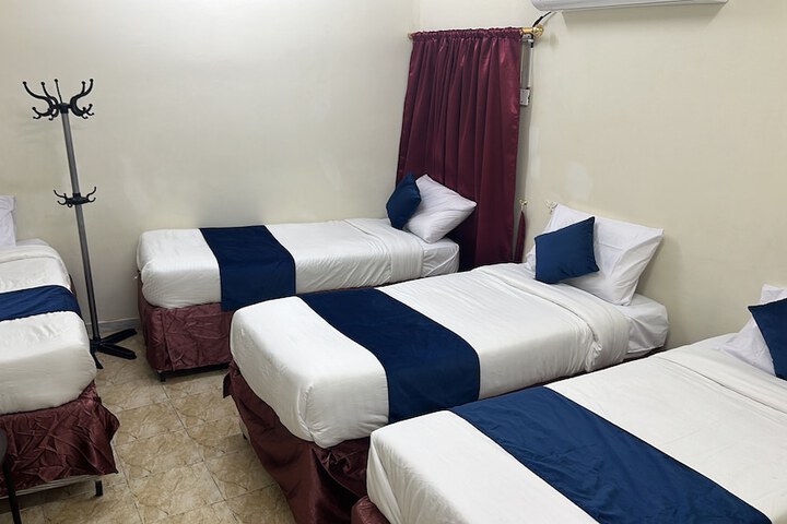 Room 2 of 4