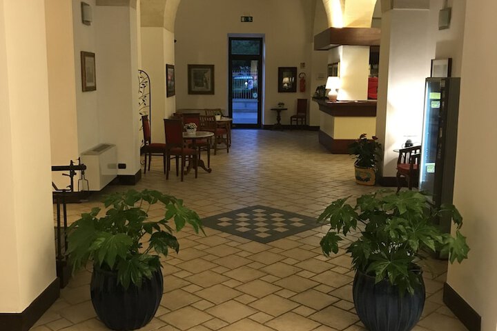 Hotel Interior 2 of 86