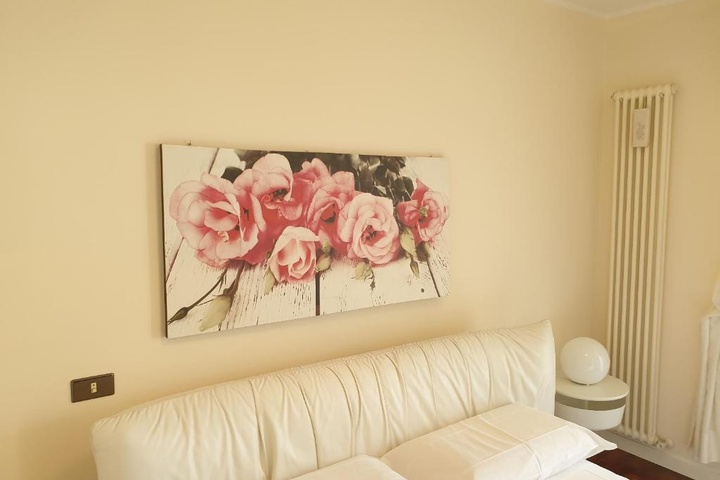 Room 4 of 13