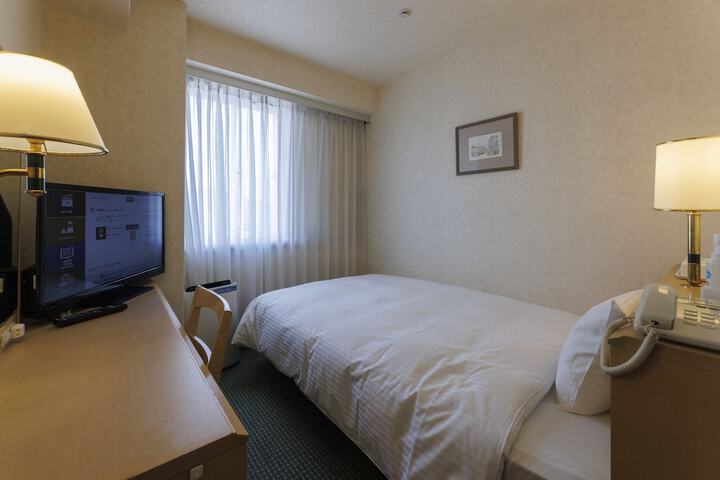 Room 5 of 35