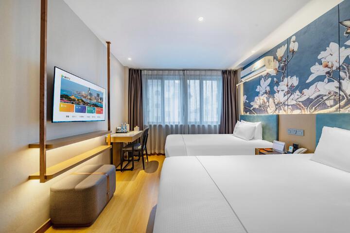 Room 6 of 31
