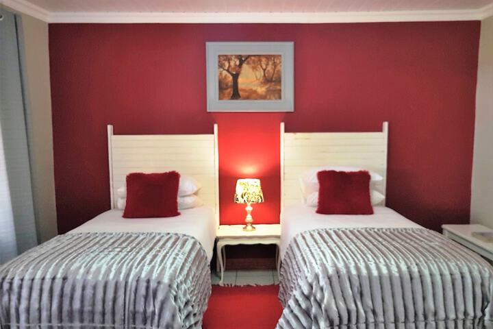 Room 4 of 47