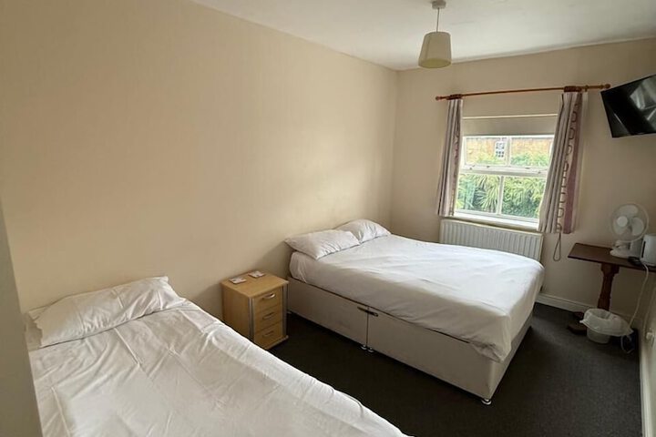 Room 15 of 50