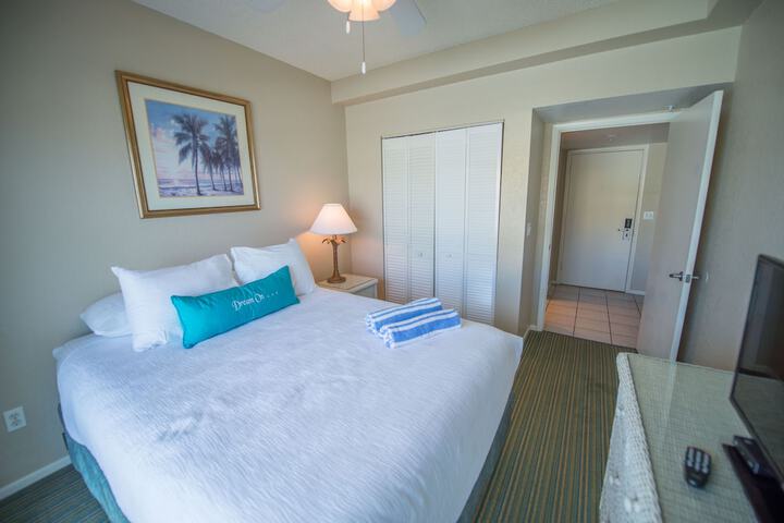 Room 3 of 75