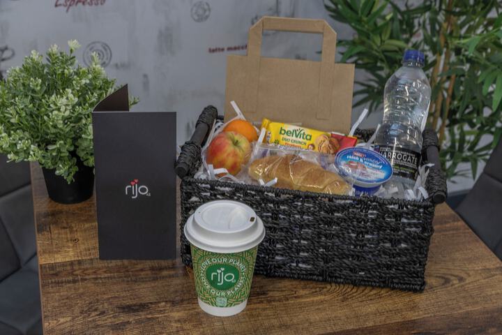 Breakfast/Coffee Service 72 of 83