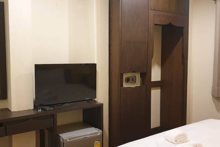 Room 7 of 43