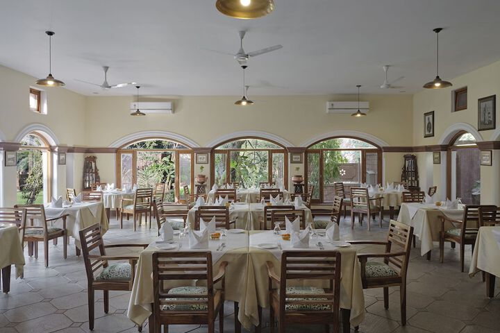 Dining Photos