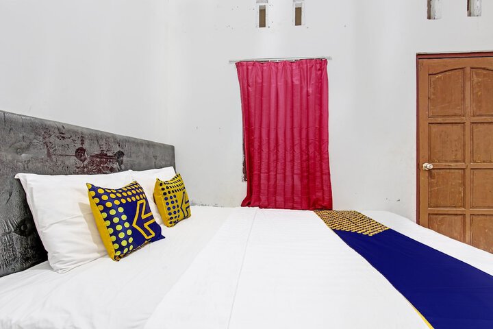 Room 9 of 27