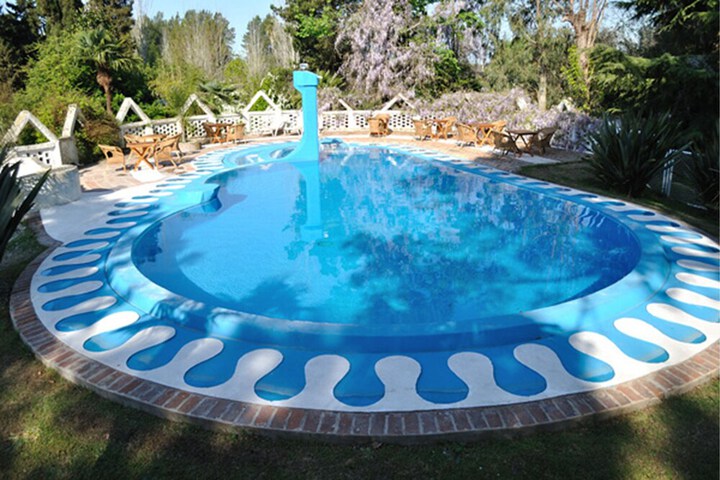 Pool 39 of 64