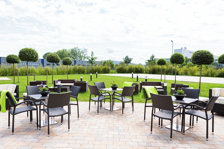 Terrace/Patio 32 of 33