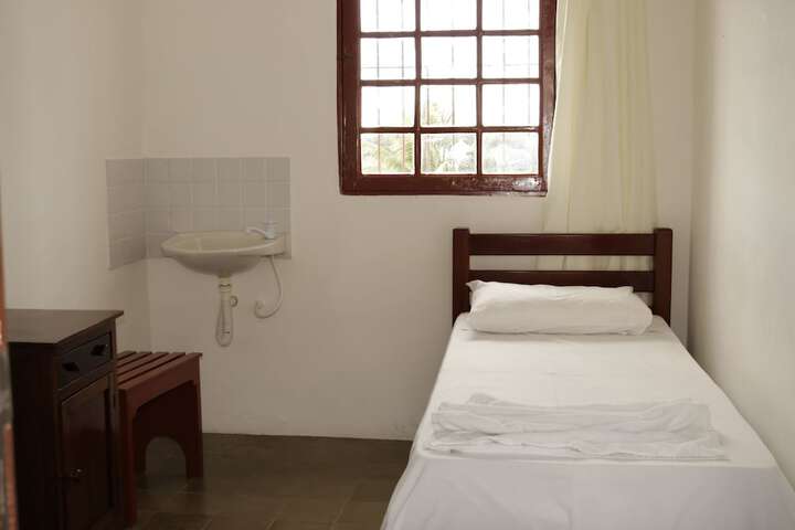 Room 12 of 157