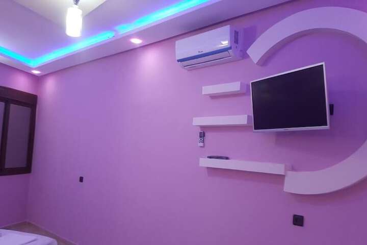 Room 15 of 48