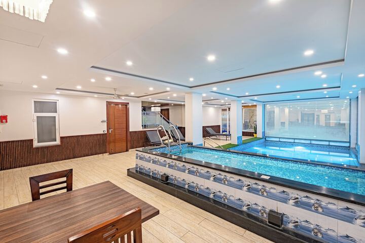 Pool 52 of 109