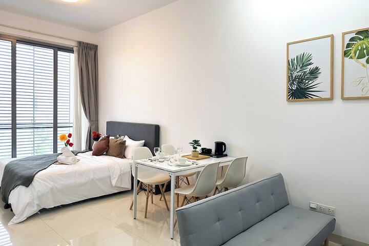 Room 28 of 60