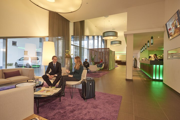 Guest Lobby