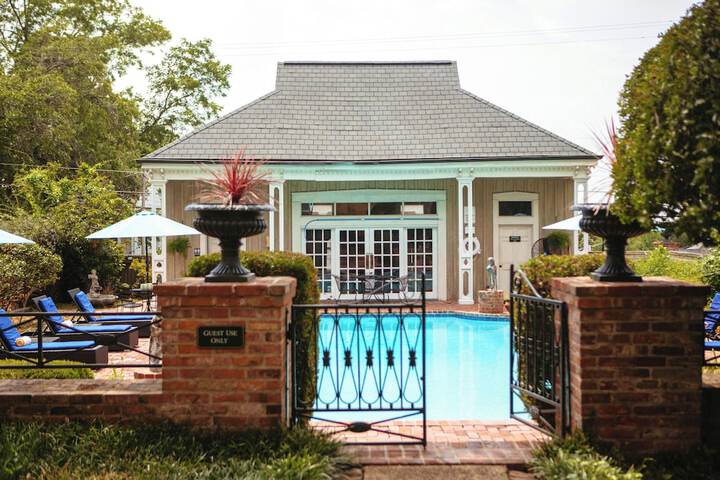 Pool 75 of 153