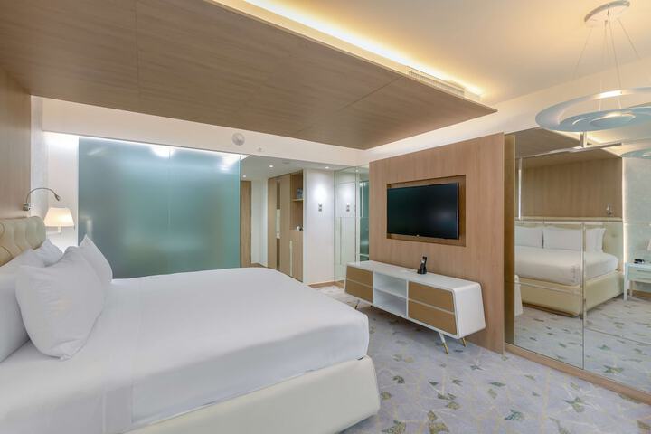 Room 32 of 88