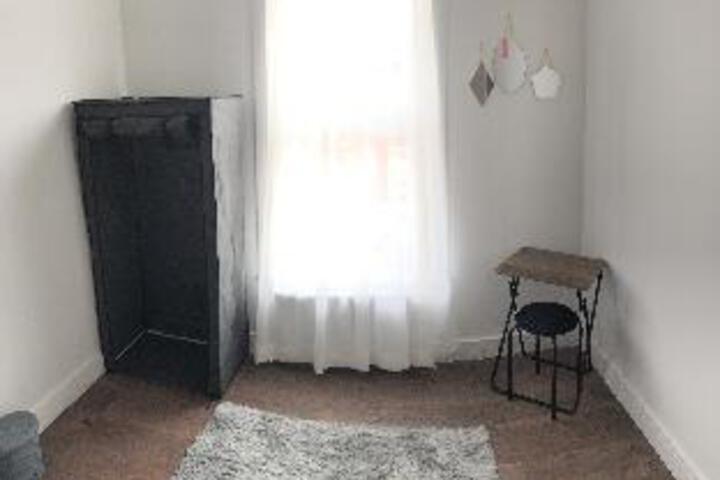 Room 7 of 43