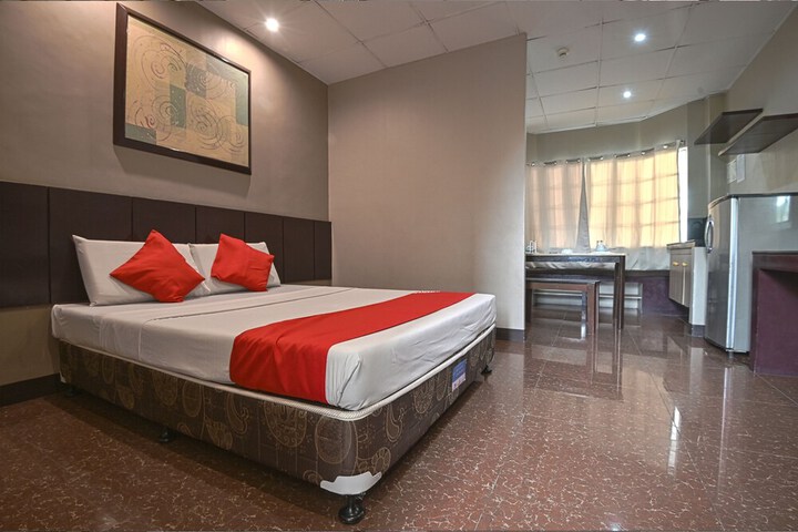 Room 5 of 42