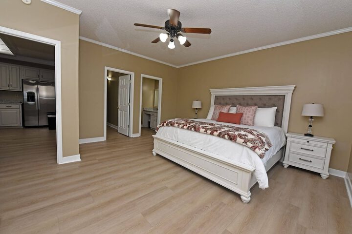 Room 14 of 120