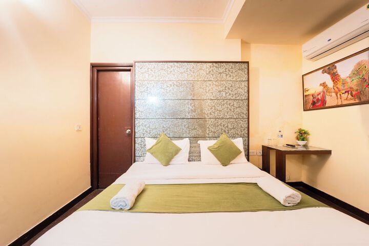 Room 7 of 20