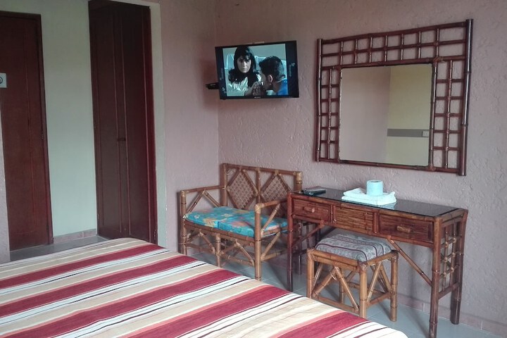 Room 8 of 52