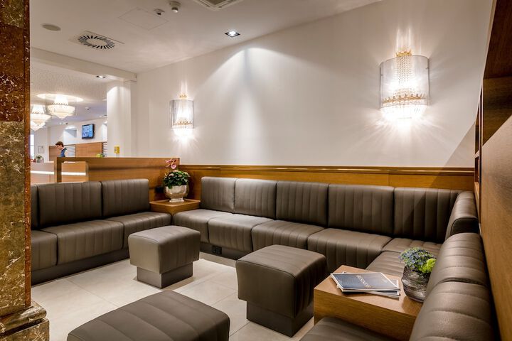 Guest Lobby