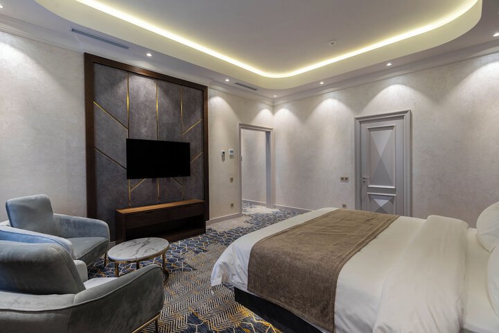 Room 44 of 114