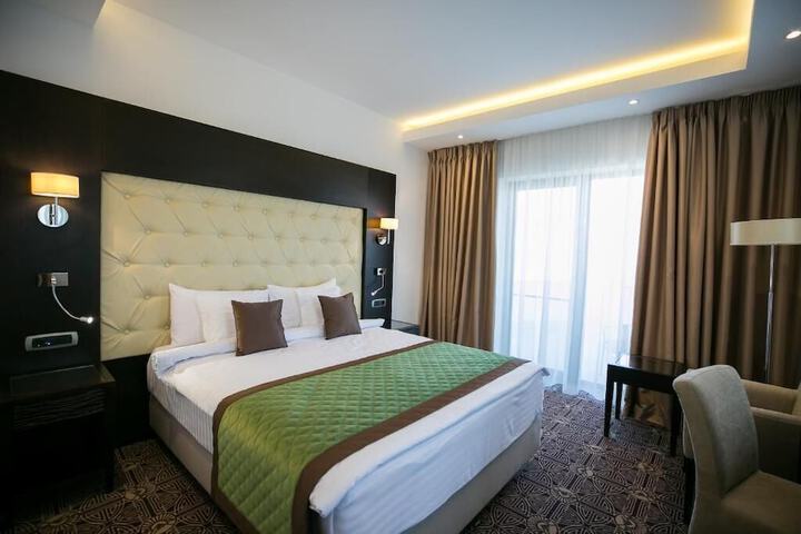 Room 21 of 63