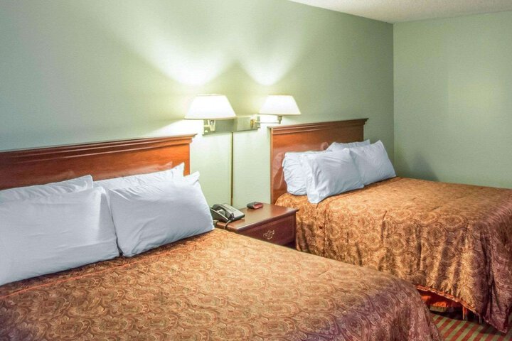 Room 5 of 24