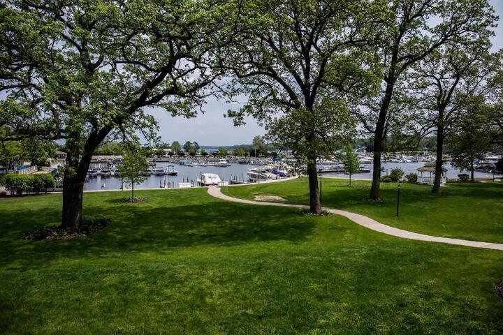 2 Queen Beds Resort View (3 of 9)