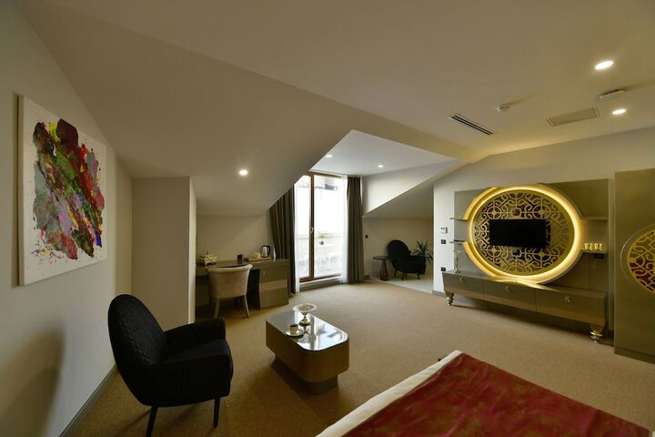 Room 29 of 102