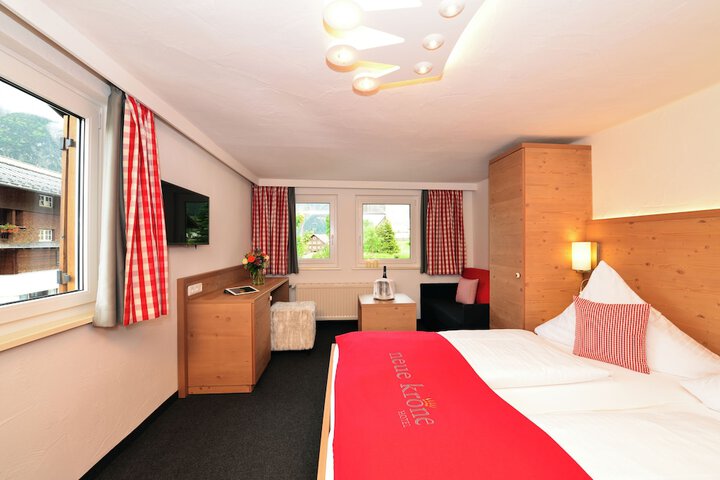 Room 6 of 78