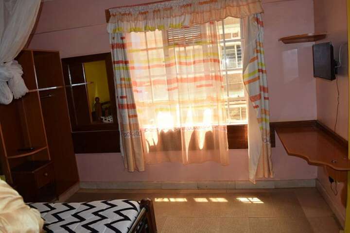Room 6 of 20
