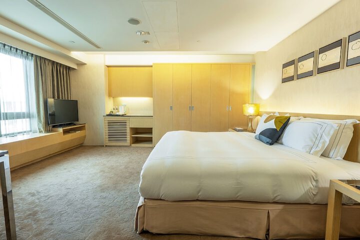 Room 84 of 137