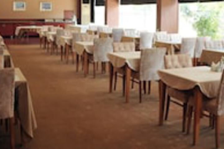 Dining 70 of 93