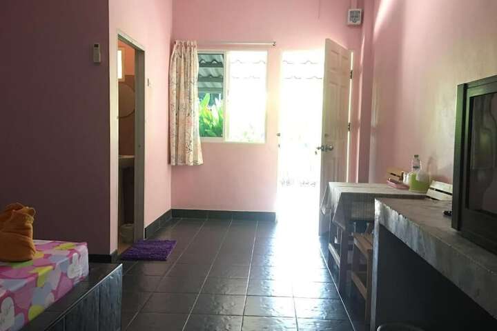 Room 8 of 31