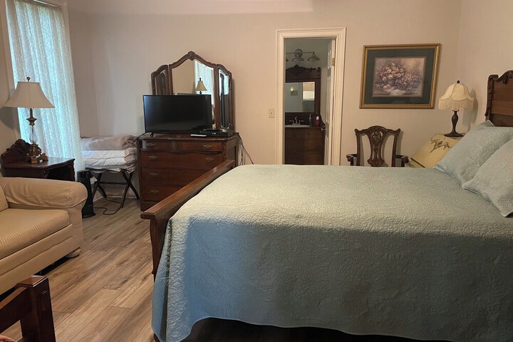 Room 14 of 37
