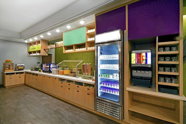 Breakfast area