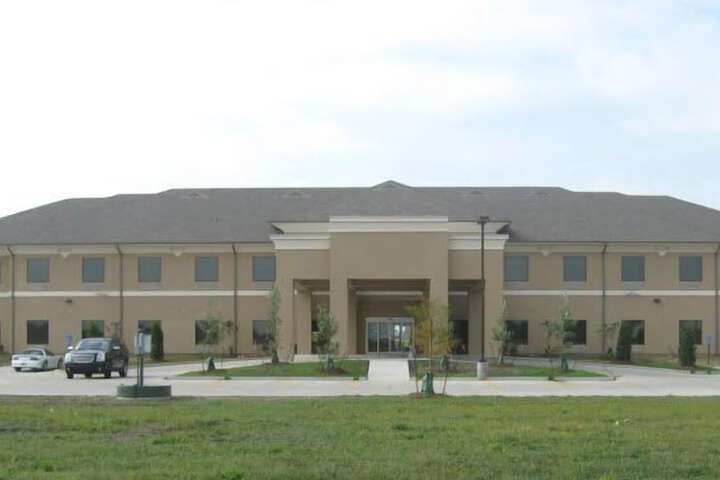 Ambassador Inn & Suites