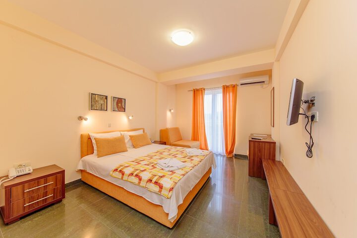 Room 7 of 23