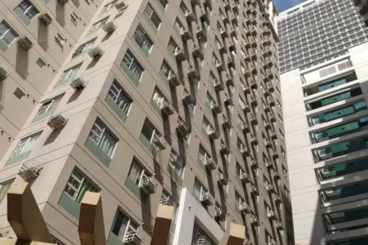 Exterior of Lassale unit along taft ave 2818