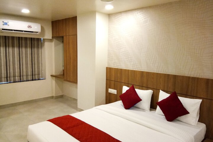 Room 6 of 25